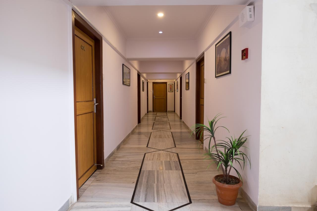 Oyo Flagship 561 Host Inn Мумбаї Екстер'єр фото